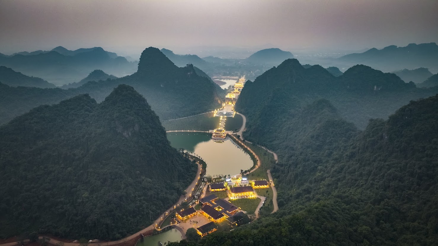 Điểm du lịch mới đẹp như "Phượng Hoàng cổ trấn" ở Ninh Bình - Ảnh 3.