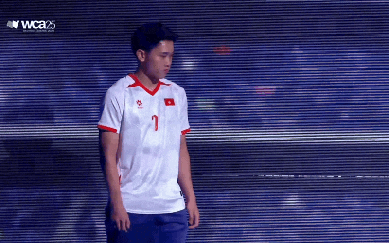 Khoảnh khắc “ngại hết cả Đình Bắc” hút 100 nghìn lượt tương tác, nhạc chiến “cameo" xịn không hot quá phí!- Ảnh 2.