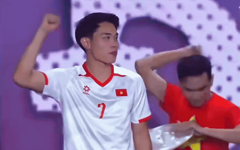 Khoảnh khắc “ngại hết cả Đình Bắc” hút 100 nghìn lượt tương tác, nhạc chiến “cameo" xịn không hot quá phí!- Ảnh 3.