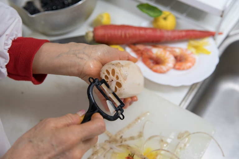 Dọn nh&agrave; đ&oacute;n Tết đừng bỏ qua chiếc l&ograve; vi s&oacute;ng bốc m&ugrave;i, đầy vi khuẩn: 4 mẹo l&agrave;m sạch chỉ trong 3 ph&uacute;t - Ảnh 3.