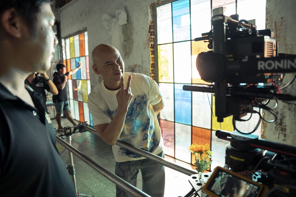 Phan Đinh Tùng trở lại mùa Valentine với MV "Thành đôi"- Ảnh 4.