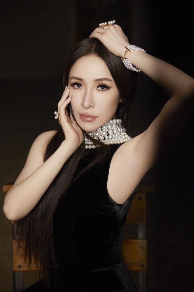 Nữ ca sĩ bị tai nạn đến hủy dung: Vết thương hoại tử 2 tháng, giờ gây sốc với 