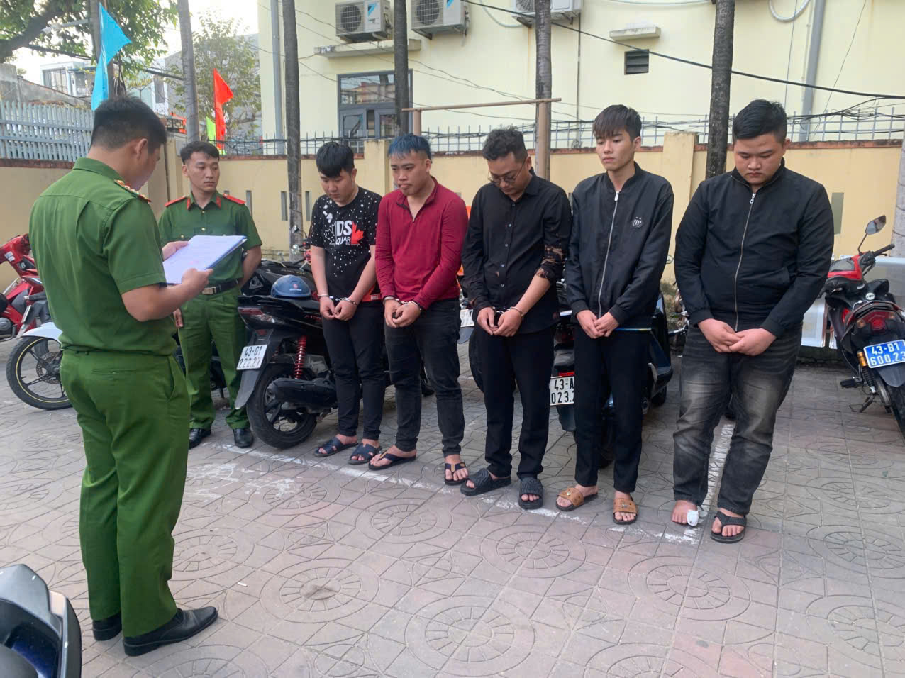 Bắt tạm giam Nguyễn Lê Tuấn Đạt SN 1997 - Ảnh 1.