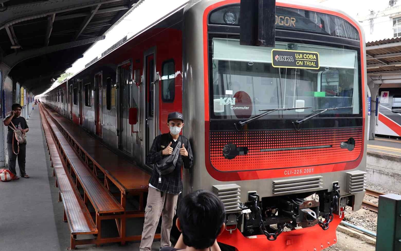 Từ chối nhà thầu Nhật Bản , Indonesia mua toa tàu Trung Quốc thay thế tàu cũ - Ảnh 1.