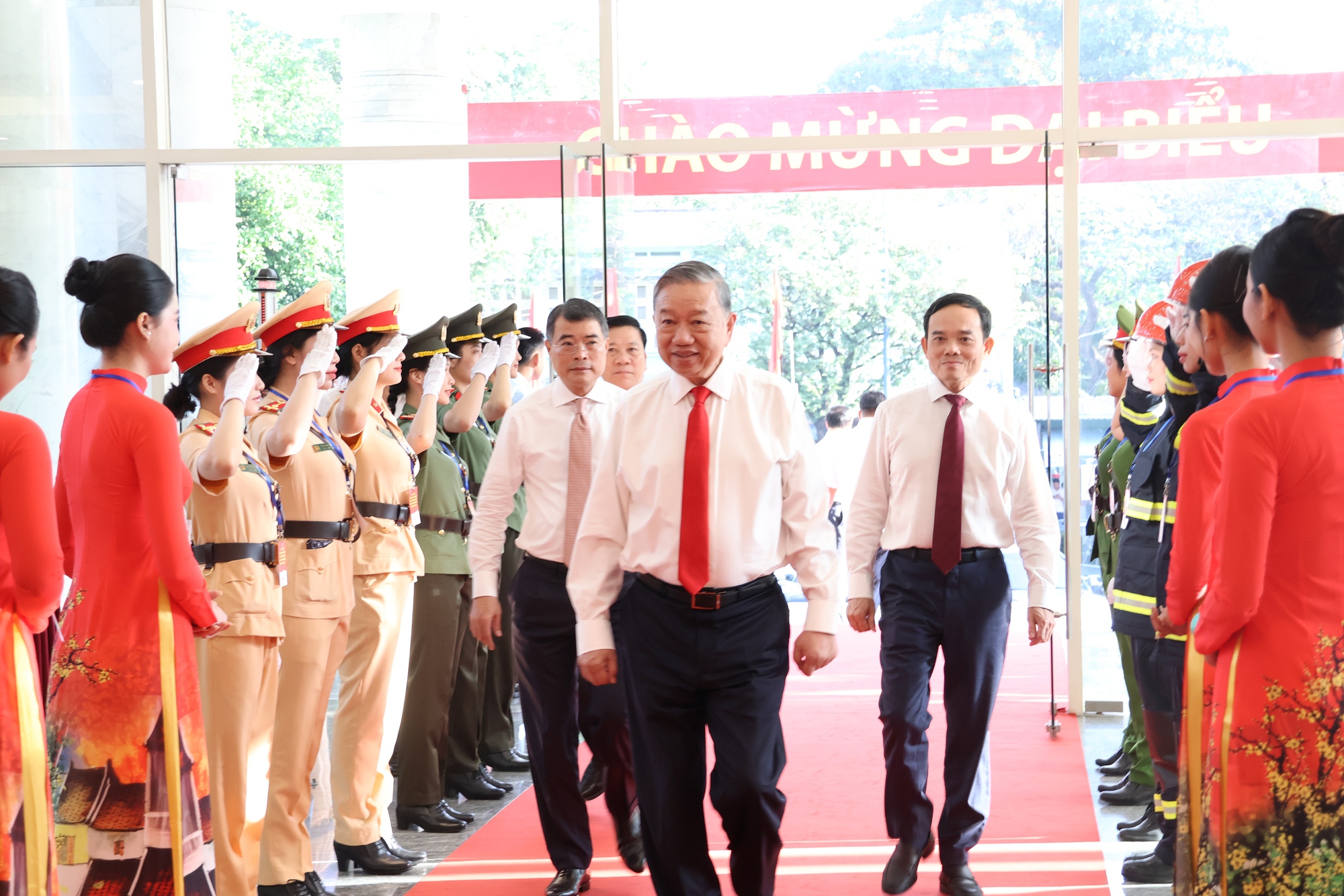 Tổng Bí thư Tô Lâm: TPHCM là nơi để Trung ương yên tâm giao việc lớn - Ảnh 1.
