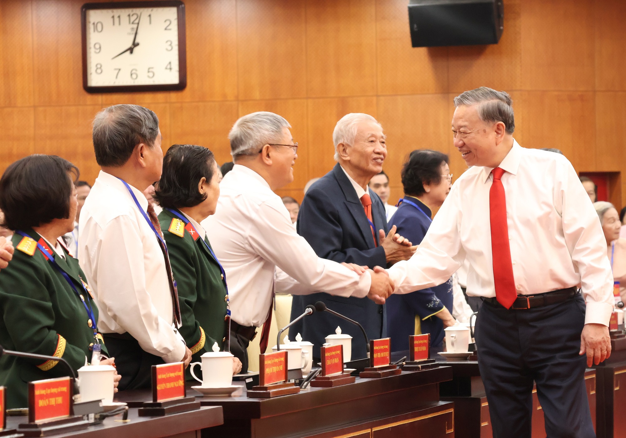 Tổng Bí thư Tô Lâm: TPHCM là nơi để Trung ương yên tâm giao việc lớn - Ảnh 8.