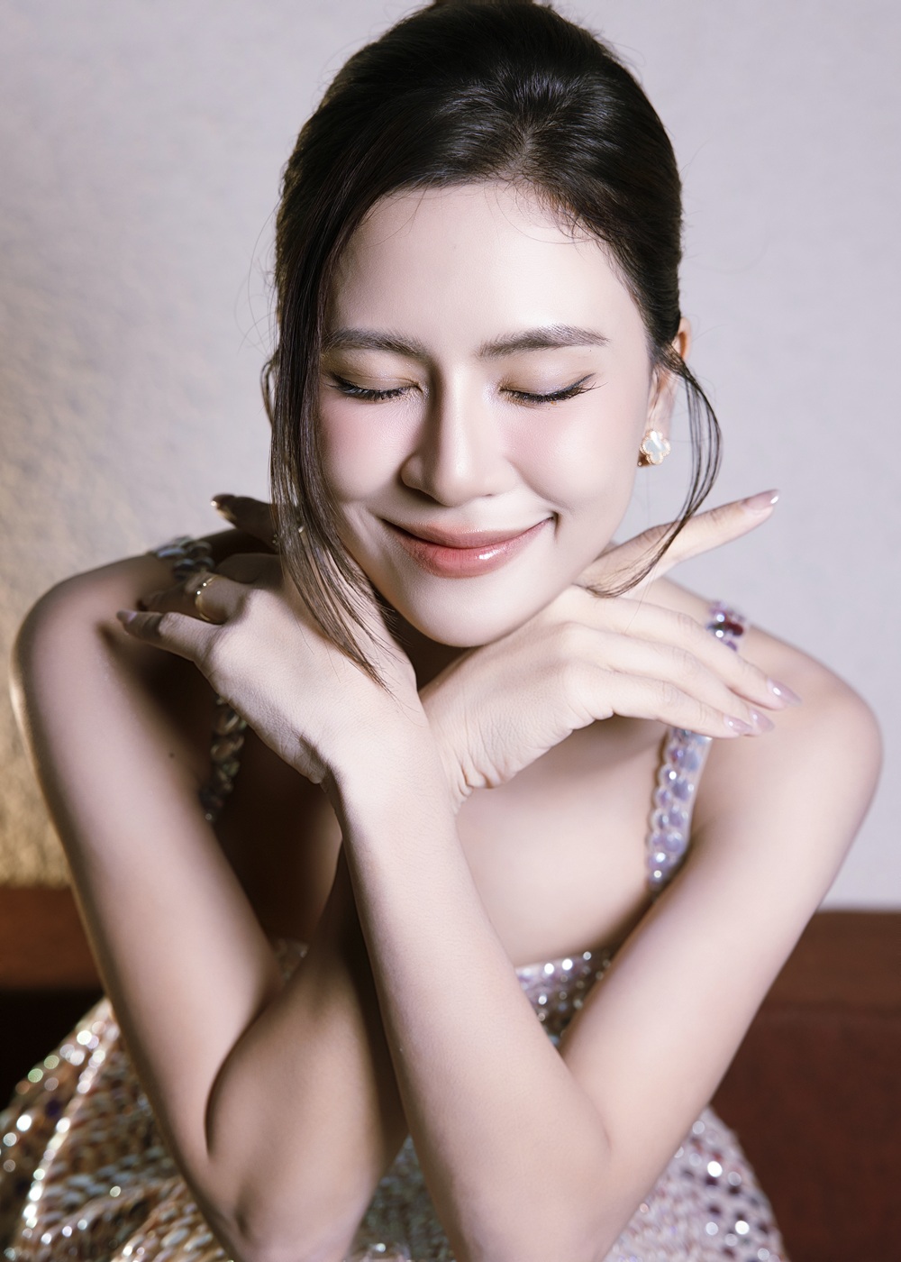 1 năm nhìn lại của ca sĩ Hà Nhi- Ảnh 4.