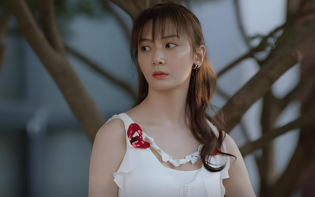 Đánh rơi toàn bộ tiền thưởng Tết, về đến nhà chồng còn nói một câu khiến tôi phát điên- Ảnh 1.