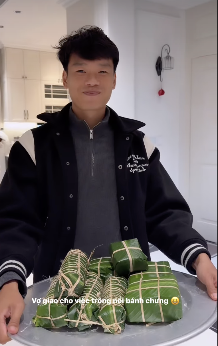 Thành Chung cặm cụi gói bánh chưng trong biệt thự trước ngày ông Công ông Táo- Ảnh 3.