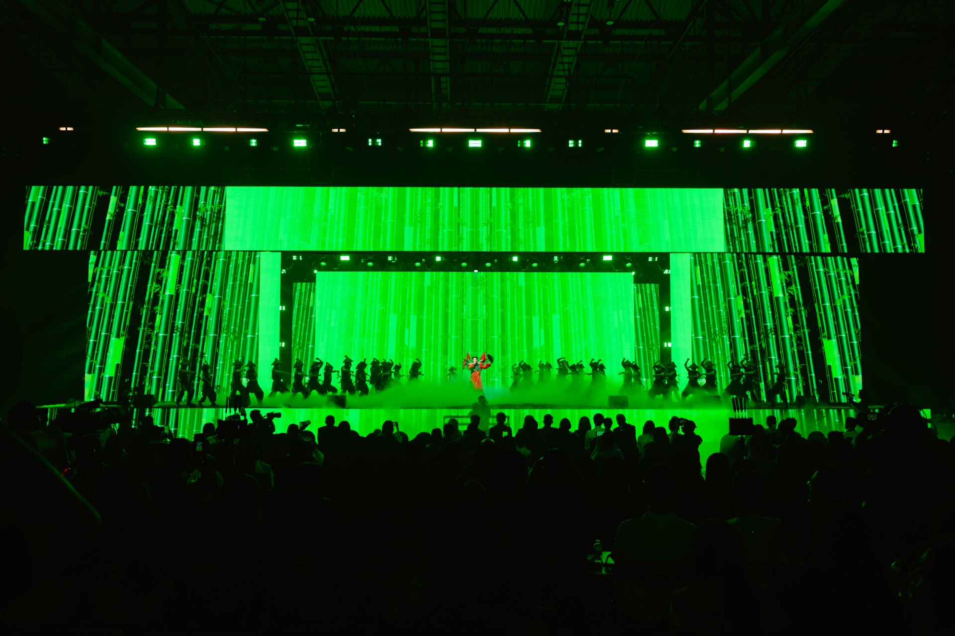 Ekip thông tim bào thai và cô giáo Đinh Thị Kim Phấn vinh danh WeChoice Awards 2025 - Ảnh 3.