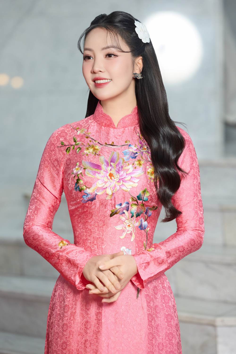 Á hậu Thụy Vân diện áo dài NTK Ngọc Lan xuất hiện trên sóng quốc gia dịp Tết- Ảnh 6.