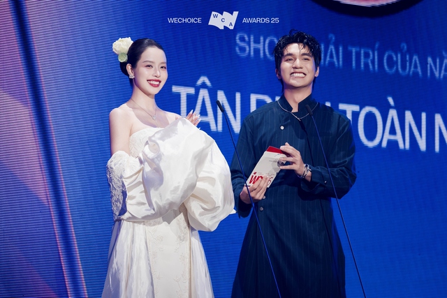 Có mỹ nhân ở WeChoice Awards đẹp đến mức chấp mọi khung hình, visual càng zoom cận càng vô lý- Ảnh 8.
