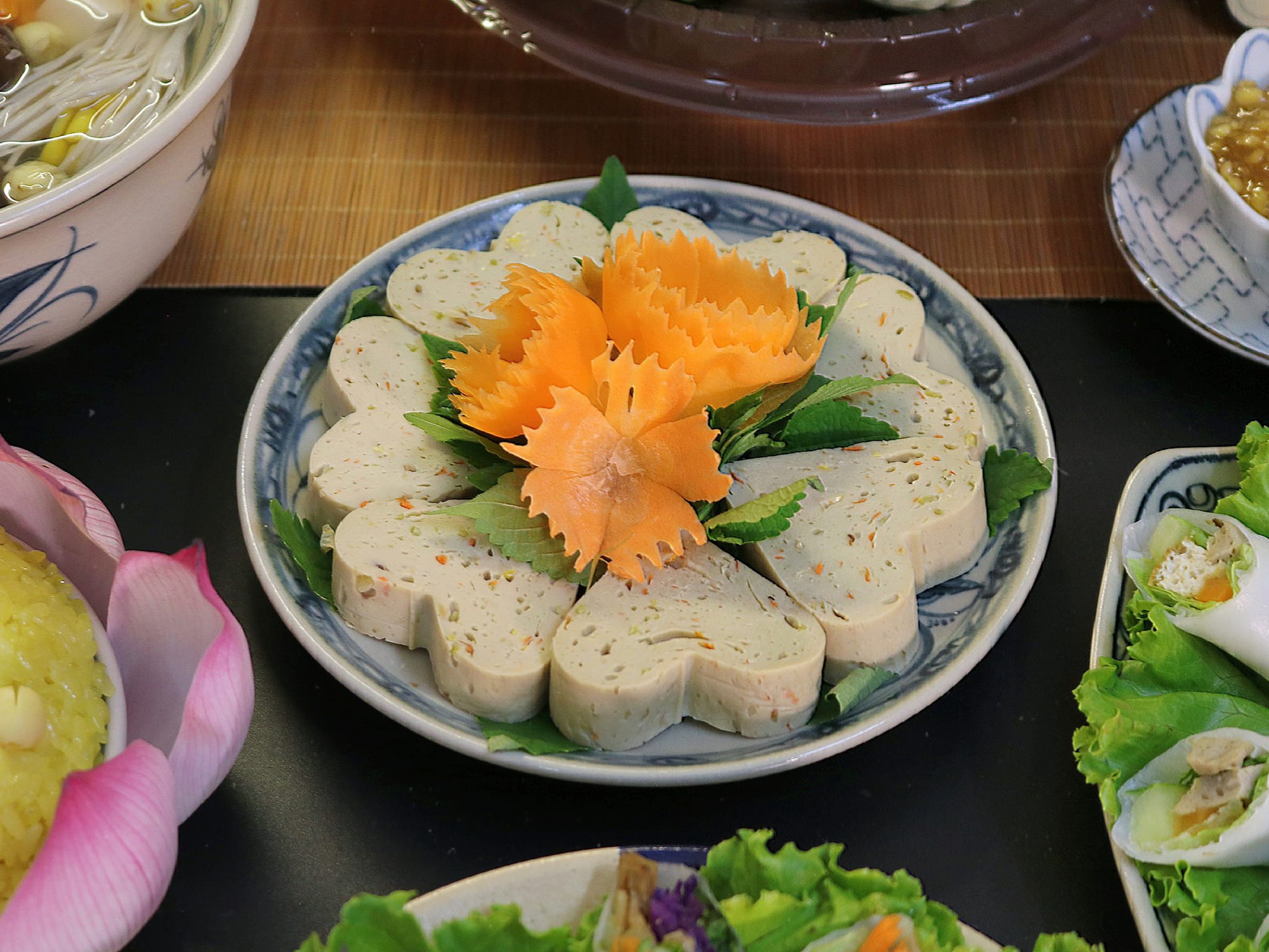 M&acirc;m c&uacute;ng Rằm th&aacute;ng Gi&ecirc;ng 2026: Đ&oacute;n lộc, tụ t&agrave;i , gia đạo b&igrave;nh an - Ảnh 12.