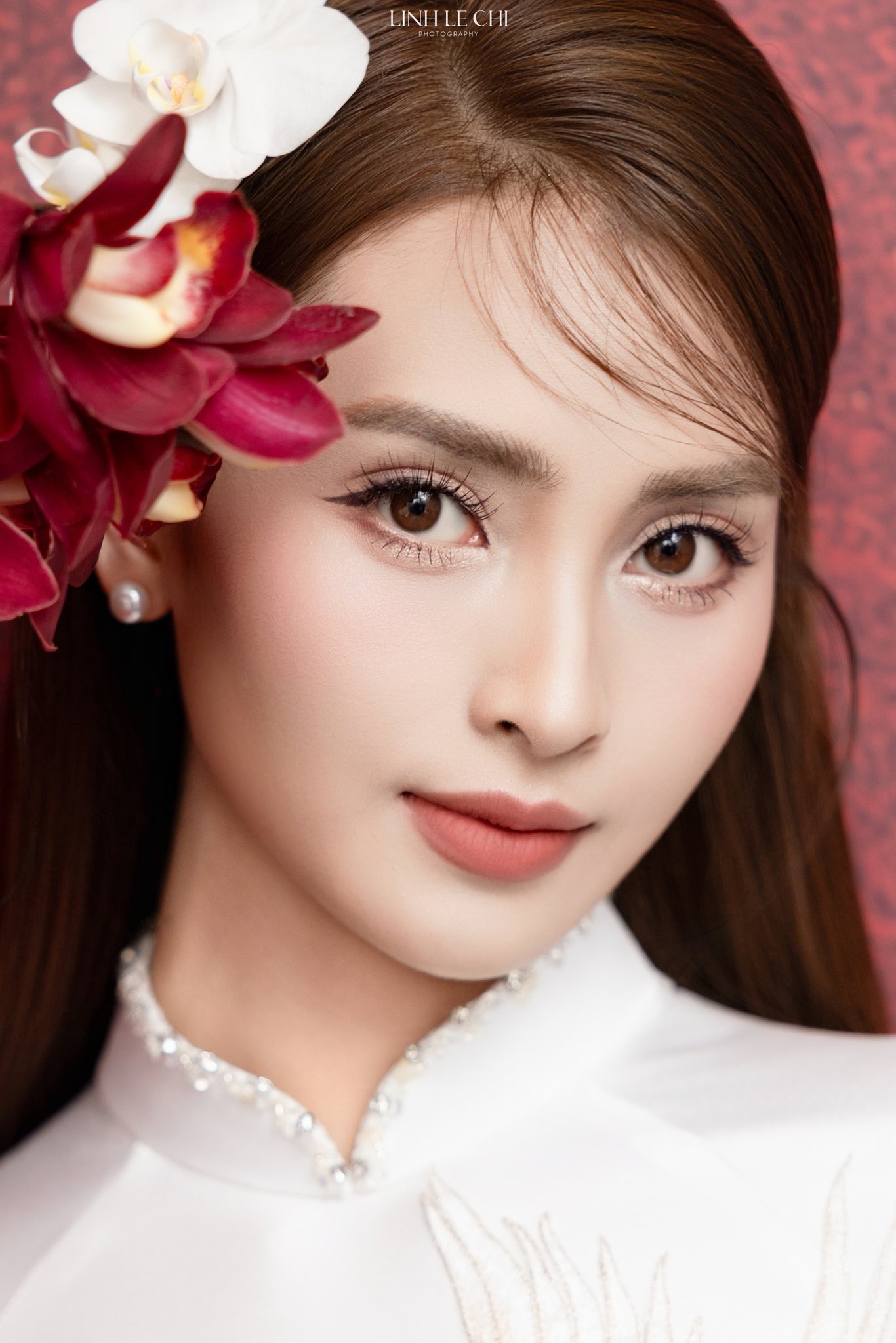 Ảnh nét căng: MC Mù Tạt đeo vàng nặng trĩu lên xe hoa cùng tuyển thủ Đức Huy,"nắn chồng" cực gắt ngay đêm tân hôn - Ảnh 14. Ảnh nét căng: MC Mù Tạt đeo vàng nặng trĩu lên xe hoa cùng tuyển thủ Đức Huy,"nắn chồng" cực gắt ngay đêm tân hôn - Ảnh 14.