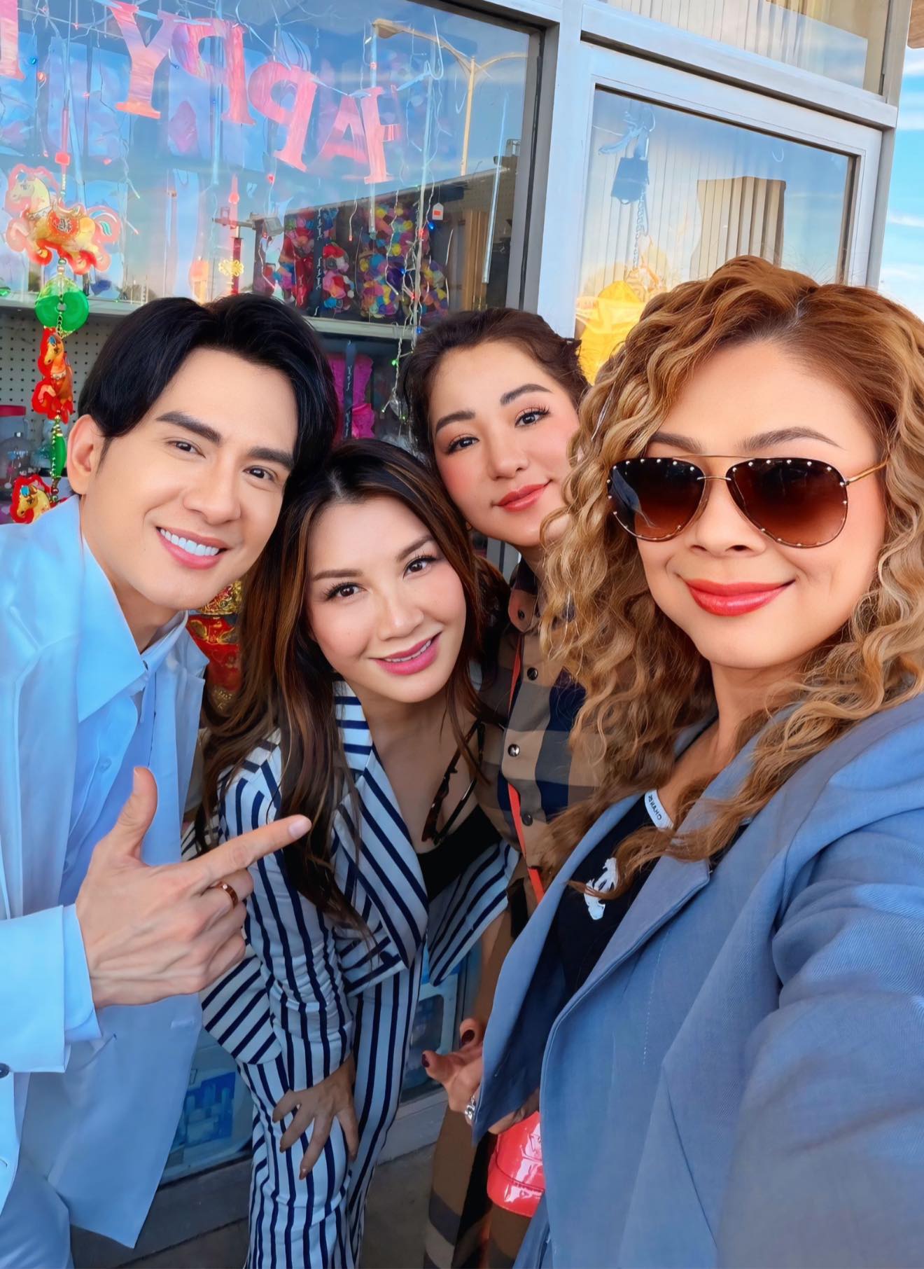 Đan Trường th&ocirc;ng b&aacute;o tin vui ở tuổi 50, h&agrave;ng loạt sao Việt ch&uacute;c mừng - Ảnh 2.