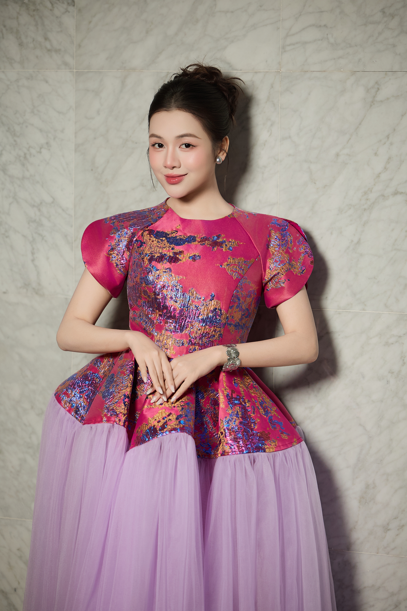 Nhờ "Trộm v&iacute;a", Vũ Th&ugrave;y Linh th&agrave;nh ca sĩ tỷ view - Ảnh 5.