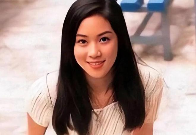 Từ Tử Kỳ: Cuộc đời được định sẵn để lấy chồng tỷ ph&uacute;  - Ảnh 1.