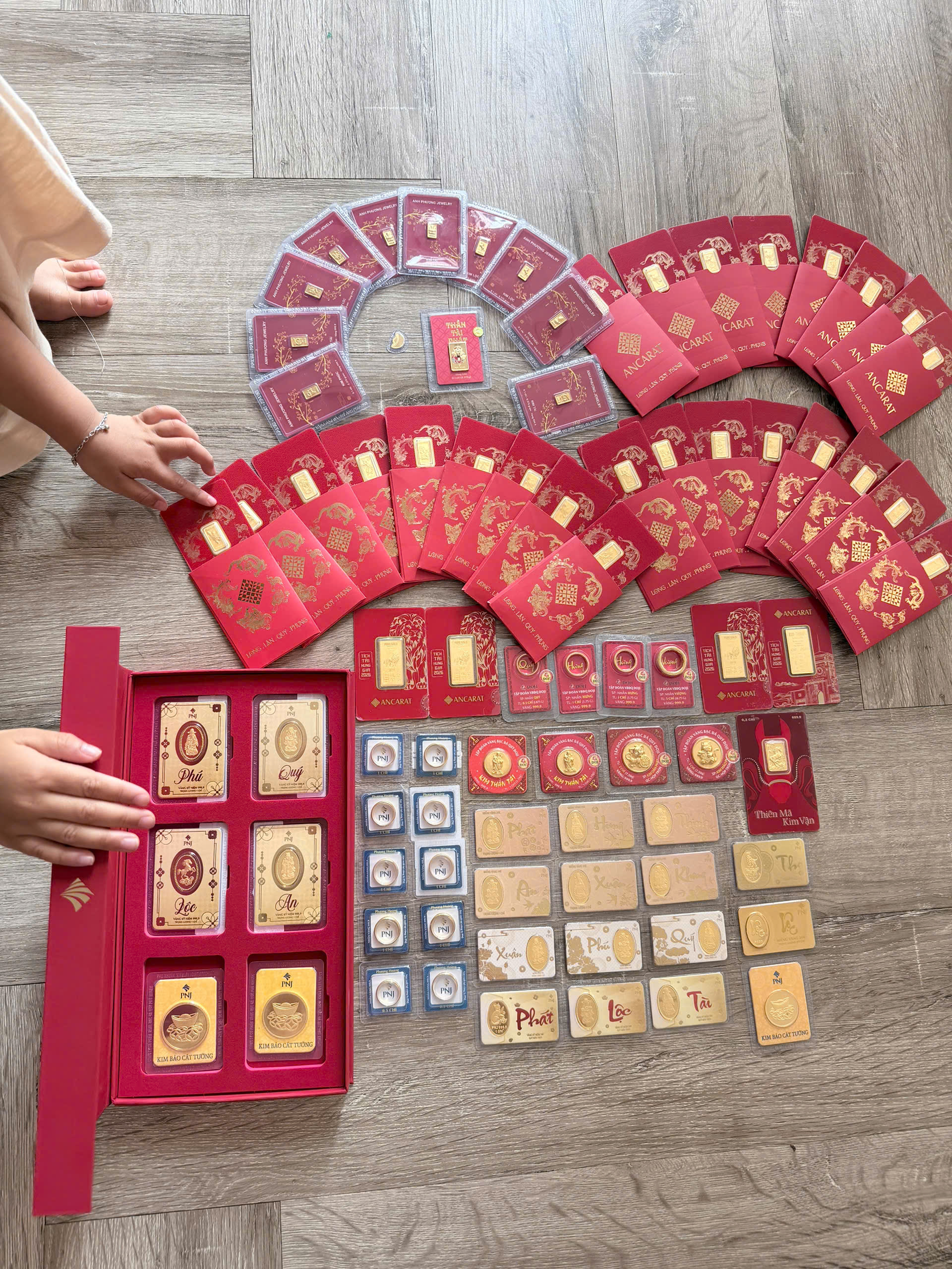 Nam nghệ sĩ Việt t&iacute;ch trữ v&agrave;ng, mua 2 căn nh&agrave; phố s&aacute;t nhau để l&agrave;m hồi m&ocirc;n cho con g&aacute;i từ l&uacute;c 2,3 tuổi - Ảnh 1.