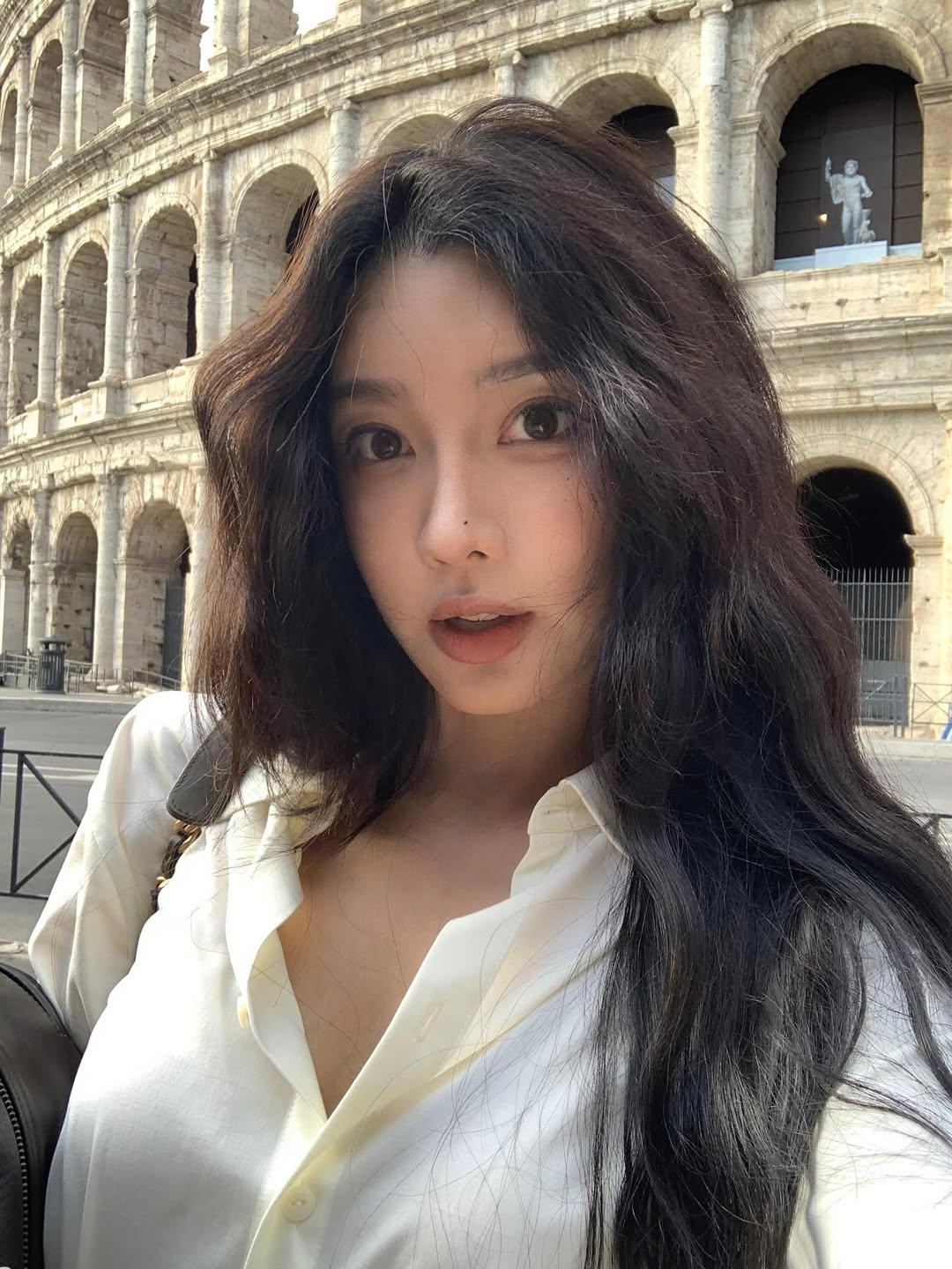 Cuộc sống hiện tại của "Tiểu thư đẹp nhất giới si&ecirc;u gi&agrave;u Trung Quốc" sau tr&ograve;n 16 năm nổi tiếng- Ảnh 9.