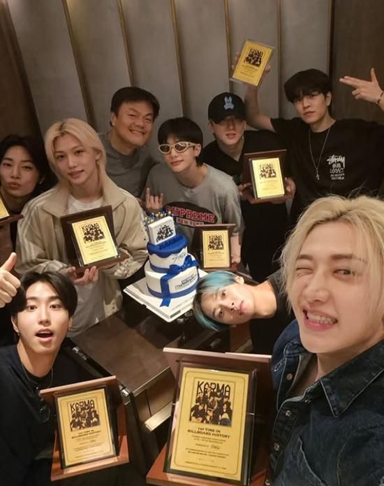 Tổng t&agrave;i cả nước biết mặt bỏ chức CEO, quyết l&agrave;m ca sĩ giật hết spotlight showbiz- Ảnh 5.