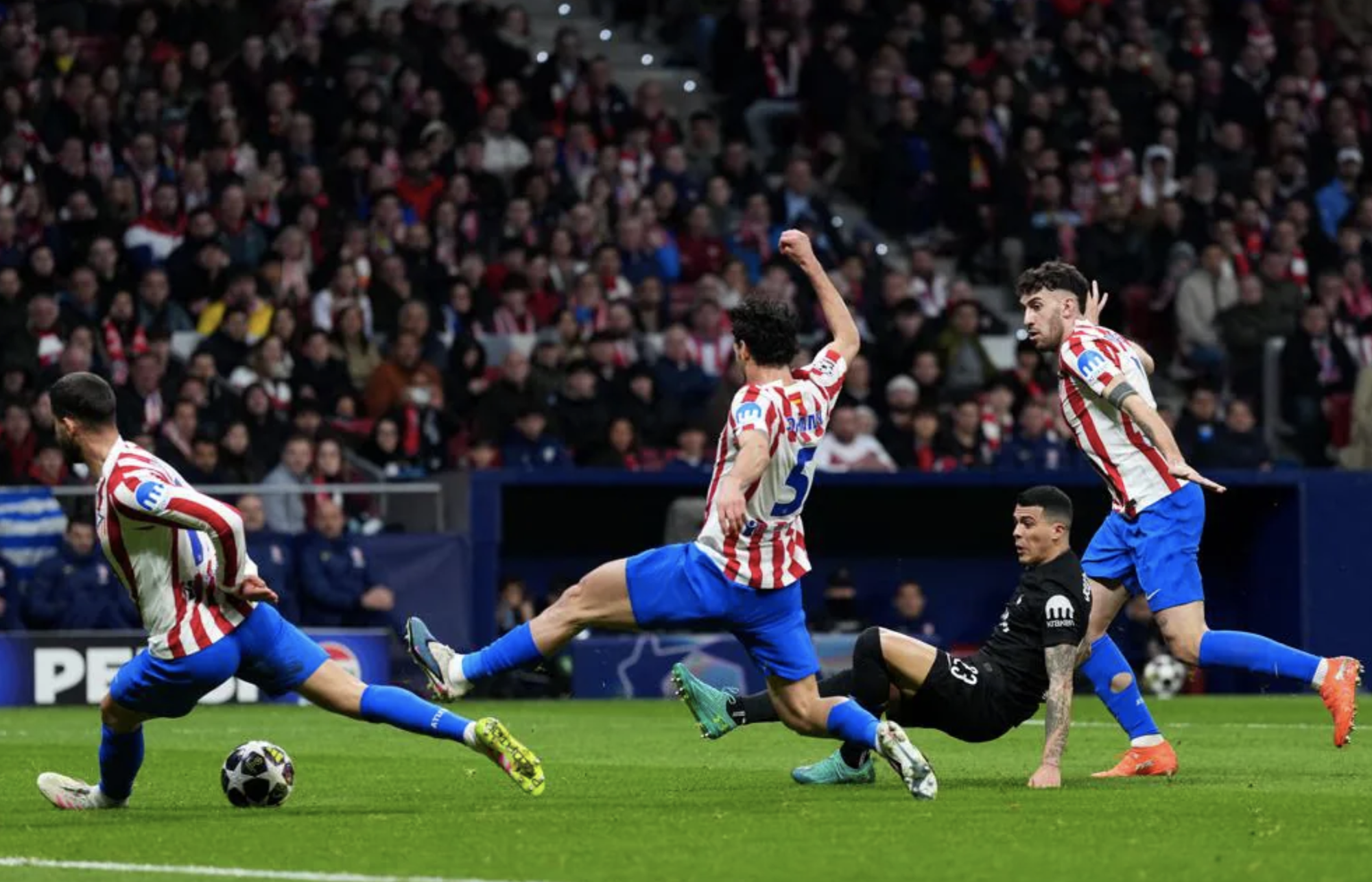 Tottenham thảm bại trước Atletico Madrid ở Champions League - Ảnh 5.