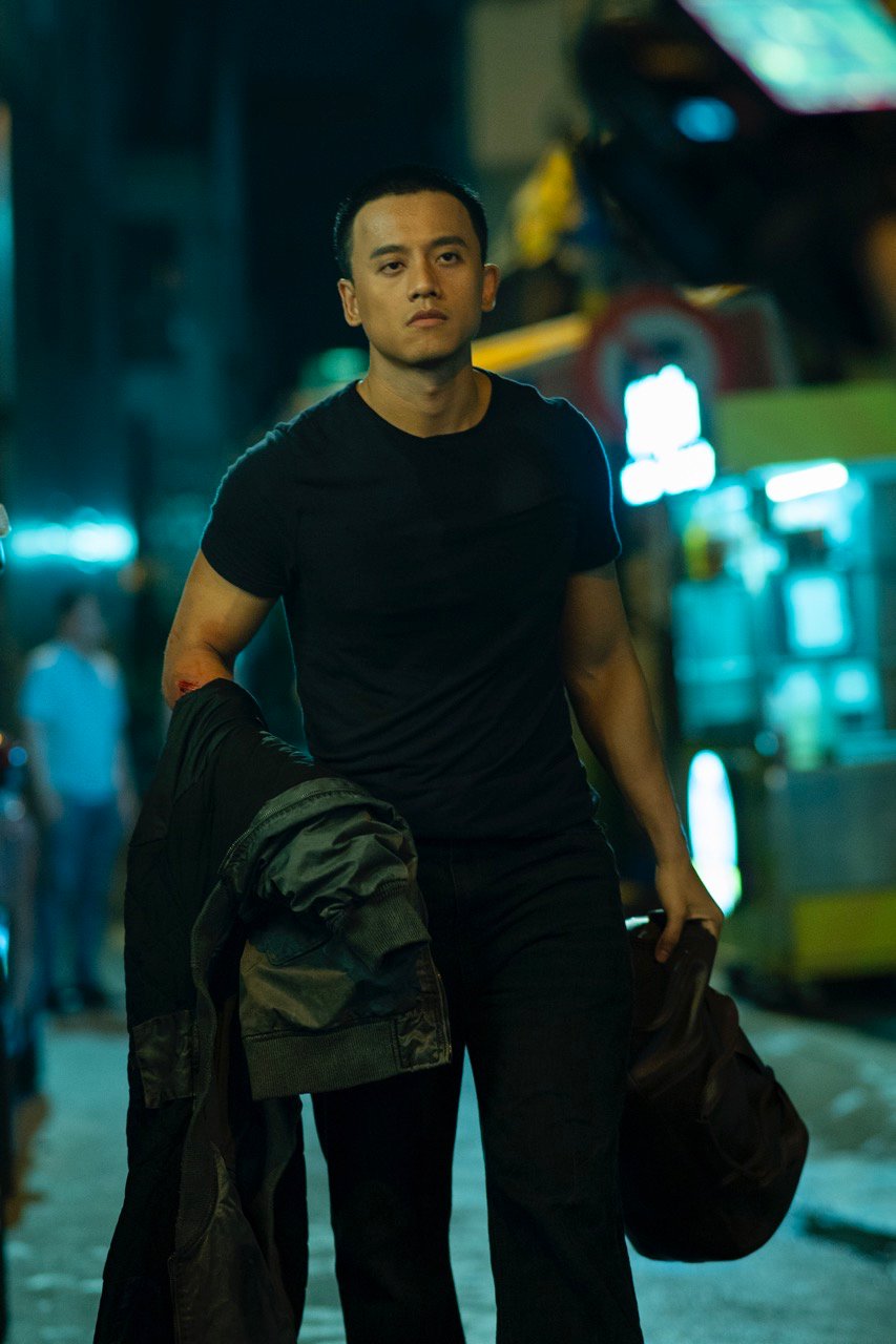 &ldquo;Phản diện trăm tỷ&rdquo; trải qua t&igrave;nh huống thập tử nhất sinh khi quay phim T&agrave;i - Ảnh 1.