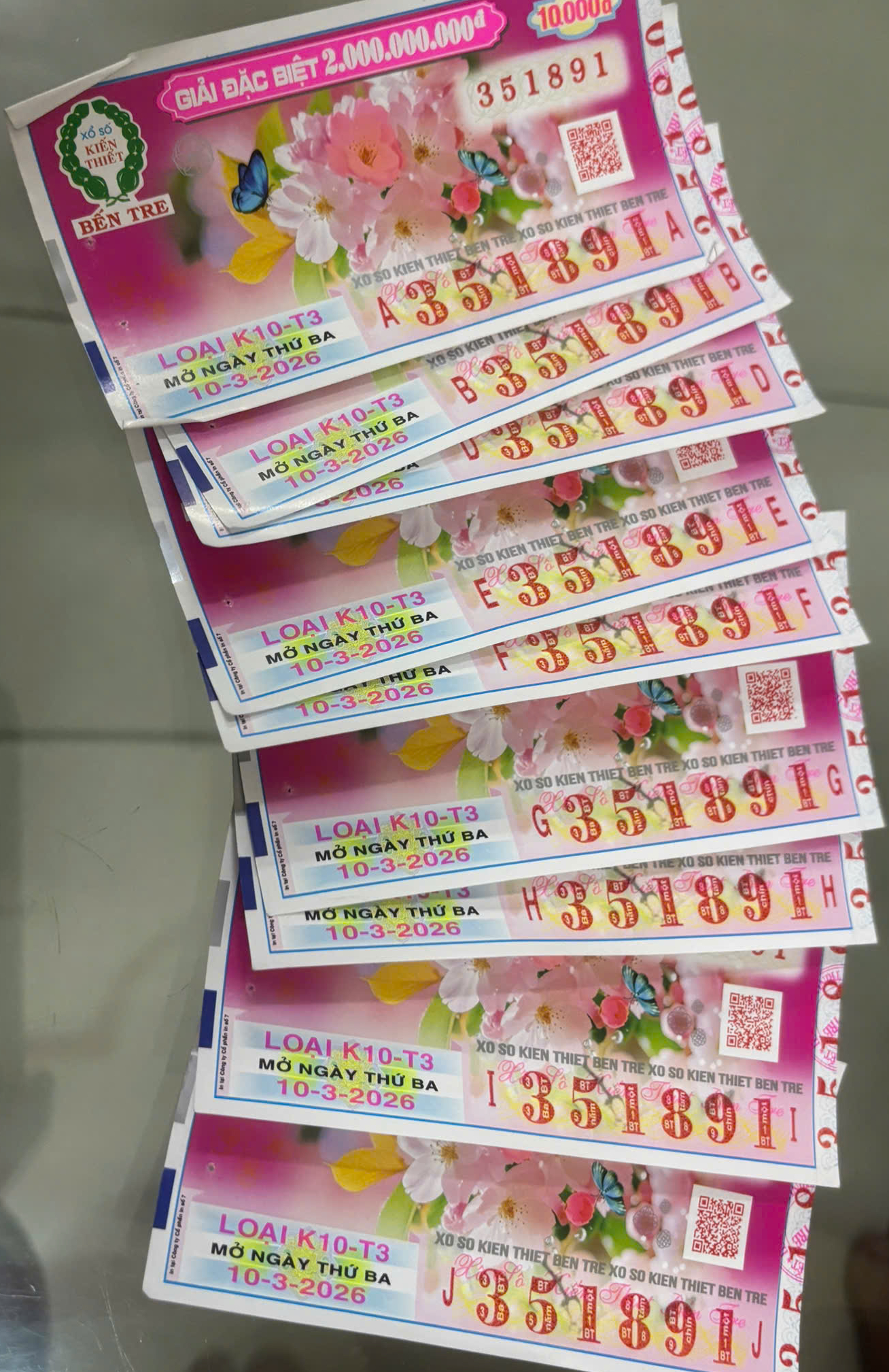 Nh&acirc;n vi&ecirc;n phục vụ tr&uacute;ng số độc đắc 18 tỉ đồng v&agrave; nghĩa cử cao đẹp tại T&acirc;y Ninh - Ảnh 1.