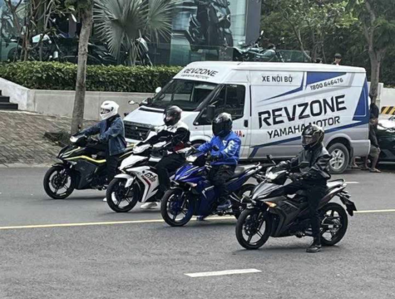 Yamaha Exciter 2026 lần đầu lộ thiết kế r&otilde; n&eacute;t tại Việt Nam: Cụm đ&egrave;n mới kh&aacute;c biệt, phanh lớn, dễ n&acirc;ng cấp c&ocirc;ng nghệ đấu Winner - Ảnh 4.