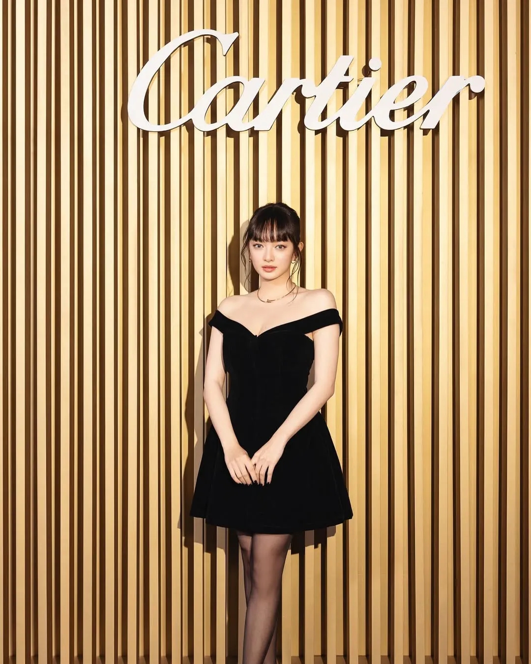 Mỹ nh&acirc;n chỉ cao 1m50 nhưng mặc đẹp kh&ocirc;ng trượt ph&aacute;t n&agrave;o, xuất hiện ở đ&acirc;u th&igrave; nơi đ&oacute; l&agrave; Paris Fashion Week- Ảnh 5.