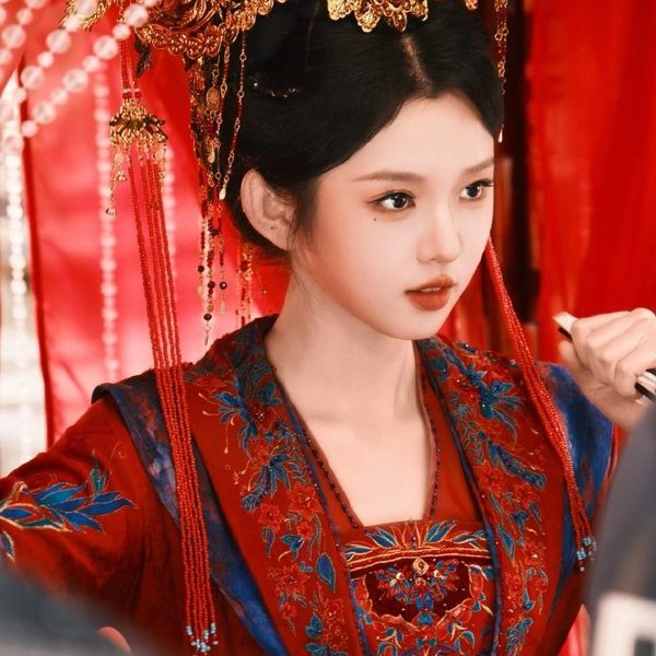 Ngắm nhan sắc cực phẩm của "nhất tỷ" l&agrave;ng phim ngắn, 1 năm đ&oacute;ng 29 phim, thu về h&agrave;ng chục tỷ view - Ảnh 5.