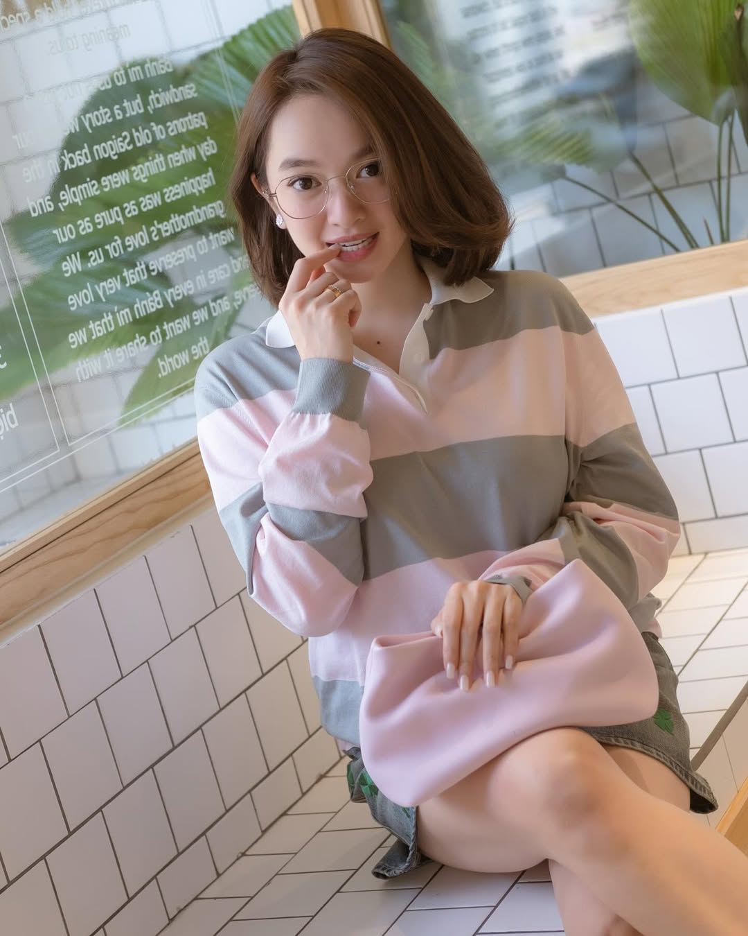 Mỹ nh&acirc;n chỉ cao 1m50 nhưng mặc đẹp kh&ocirc;ng trượt ph&aacute;t n&agrave;o, xuất hiện ở đ&acirc;u th&igrave; nơi đ&oacute; l&agrave; Paris Fashion Week- Ảnh 13.