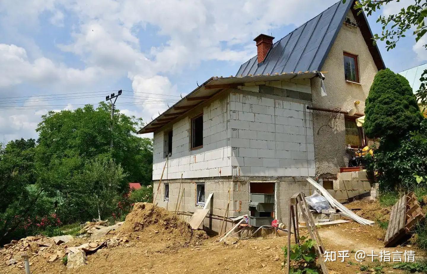 B&aacute;n nh&agrave; gi&aacute; rẻ cho người th&acirc;n, 1 năm sau t&ocirc;i mới hiểu b&agrave;i học đắt gi&aacute; về tiền bạc v&agrave; ranh giới gia đ&igrave;nh - Ảnh 1.