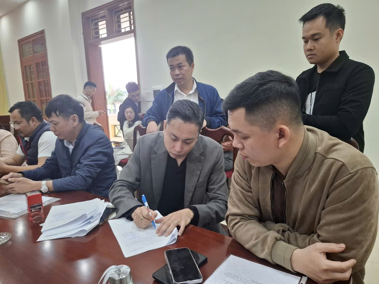 Lộ diện người vừa mua 30kg vàng của tỉnh Hà Tĩnh - Ảnh 1.