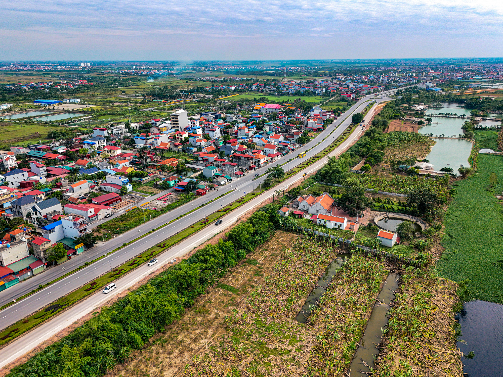 Sân vận động 60.000 chỗ, cao tốc liên vùng và loạt hạ tầng nghìn tỷ đồng loạt đổ bộ tại tỉnh sát vách Hà Nội - Ảnh 5.