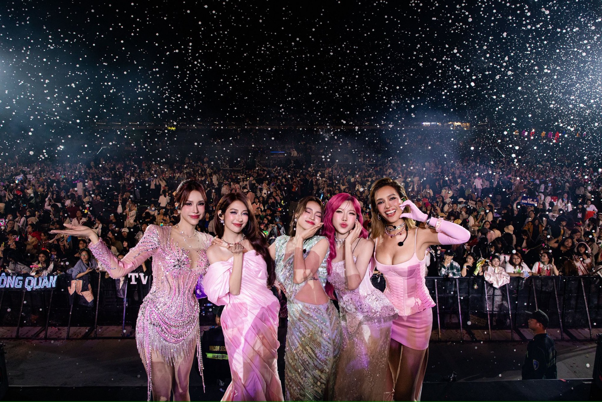 - Ảnh 8. - Ảnh 8.