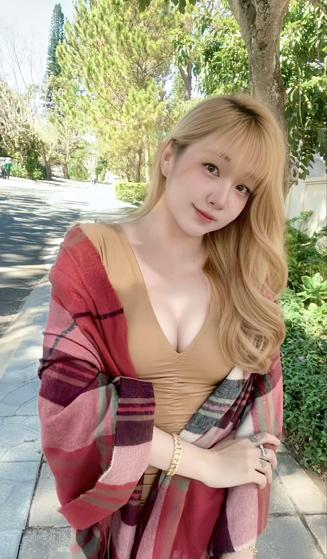 Nhẹ nh&agrave;ng thả d&aacute;ng, Như Hexi "đốn tim" người xem với nhan sắc "cam thường" kh&ocirc;ng ch&ecirc; v&agrave;o đ&acirc;u được - Ảnh 2.