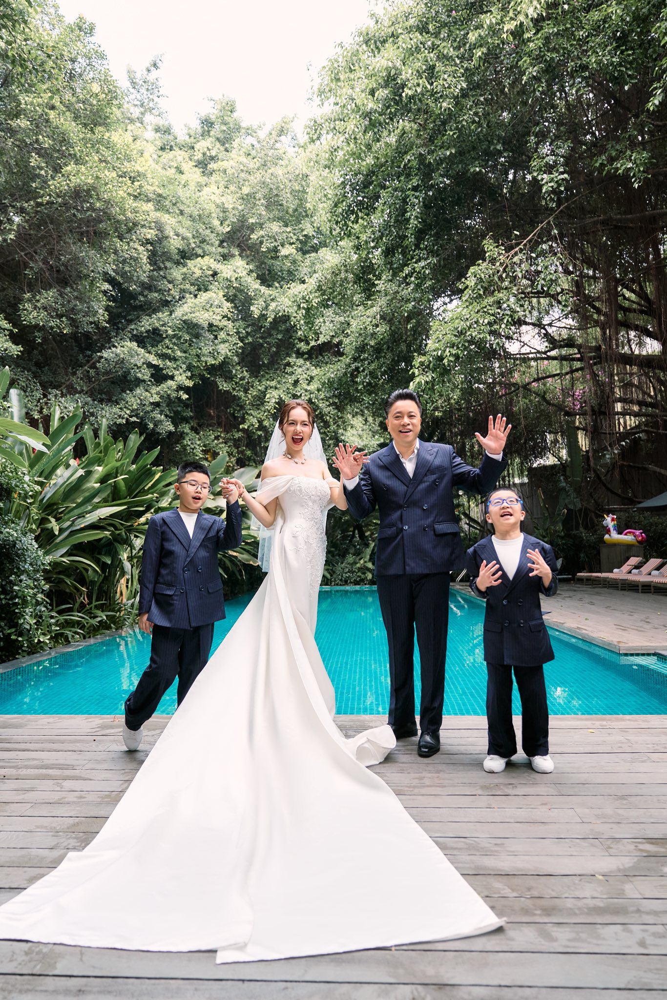 Diễn vi&ecirc;n nổi tiếng Việt Nam lấy được chồng ưng &yacute;: "Phiền chồng cưu mang em th&ecirc;m nhiều kiếp sống nữa" - Ảnh 3.