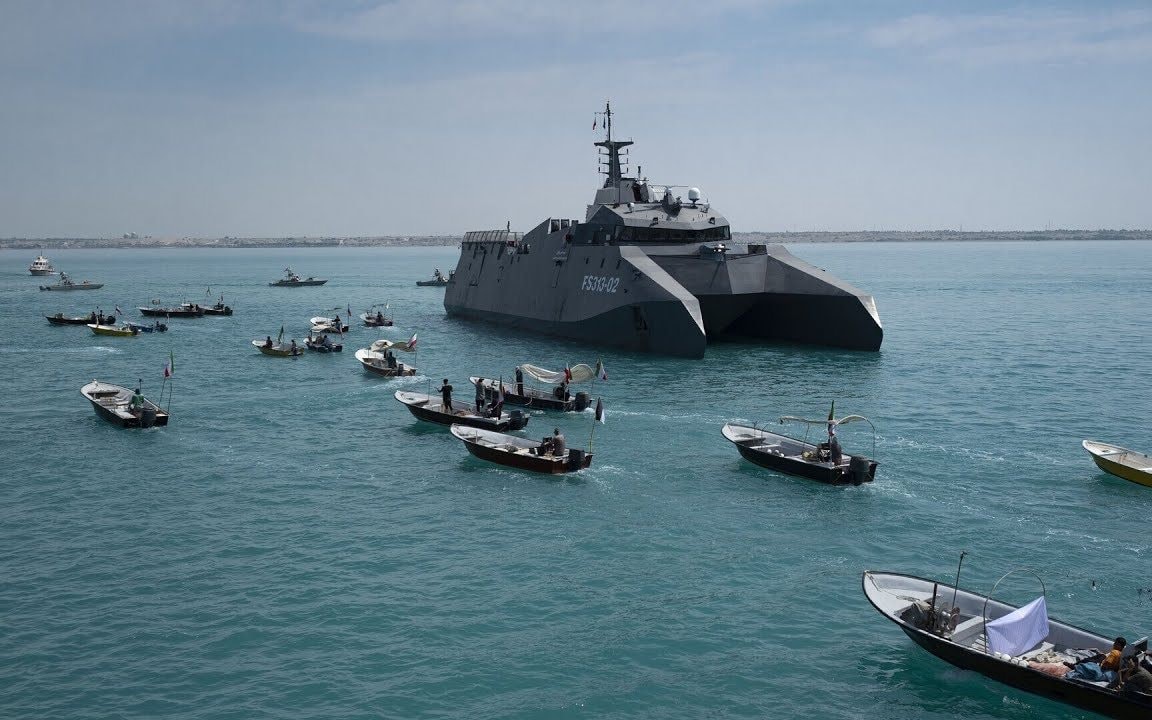 T&igrave;nh cảnh như "thi&ecirc;n la địa v&otilde;ng" của 20.000 thủy thủ ở eo biển Hormuz: &ldquo;Ch&uacute;ng t&ocirc;i như kẻ m&ugrave; t&igrave;m tay nắm cửa&rdquo; - Ảnh 5.