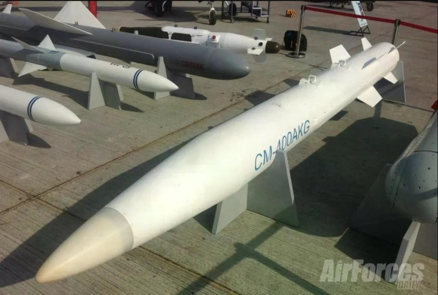 MiG - 29 sm trang bị t&ecirc;n lửa cm - 400 akg: C&ocirc;ng nghệ vũ kh&iacute; mạnh mẽ từ Trung Quốc - Ảnh 2.