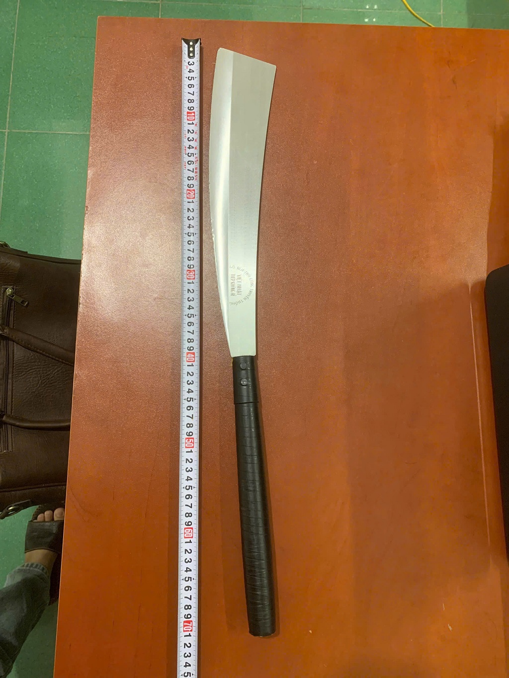 H&eacute; lộ nguy&ecirc;n nh&acirc;n vụ cầm dao ch&eacute;m người tại qu&aacute;n c&agrave; ph&ecirc; Nghệ An năm 2026 - Ảnh 2.