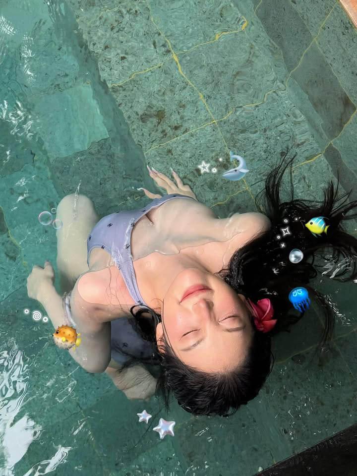 Hot girl vẫn khiến cư dân mạng bùng nổ vì vẻ ngoài bốc lửa, khẳng định mình là một “nhà sáng lập ngành thẩm mỹ”- Ảnh 3. Hot girl vẫn khiến cư dân mạng bùng nổ vì vẻ ngoài bốc lửa, khẳng định mình là một “nhà sáng lập ngành thẩm mỹ”- Ảnh 3.