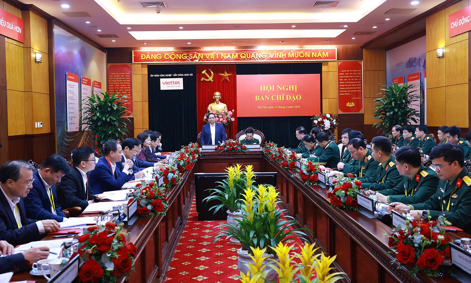 Thủ tướng Phạm Minh Ch&iacute;nh y&ecirc;u cầu ph&aacute;t triển c&ocirc;ng nghiệp quốc ph&ograve;ng v&agrave; l&agrave;m chủ c&ocirc;ng nghệ l&otilde;i - Ảnh 2.