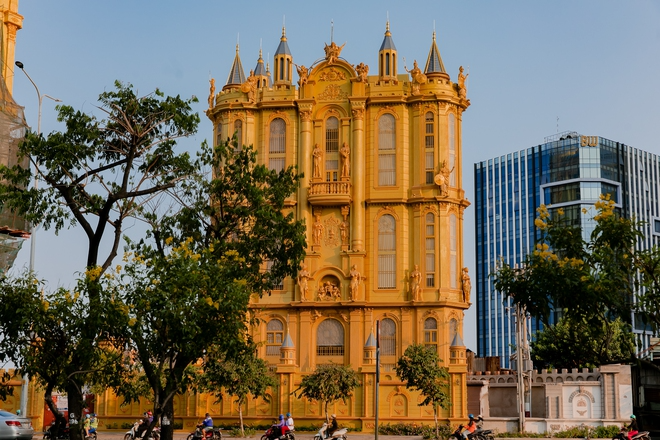 To&agrave;n cảnh căn nh&agrave; mỏng nhất Cần Thơ: H&agrave;ng x&oacute;m tiết lộ th&ocirc;ng tin bất ngờ- Ảnh 4.