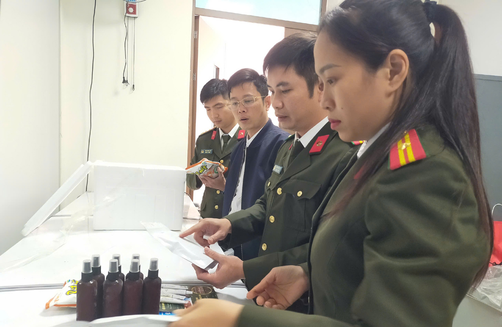 "Thần y" dỏm "Hoàng Minh Đường" từng bị xử phạt 82 triệu đồng - Ảnh 4.