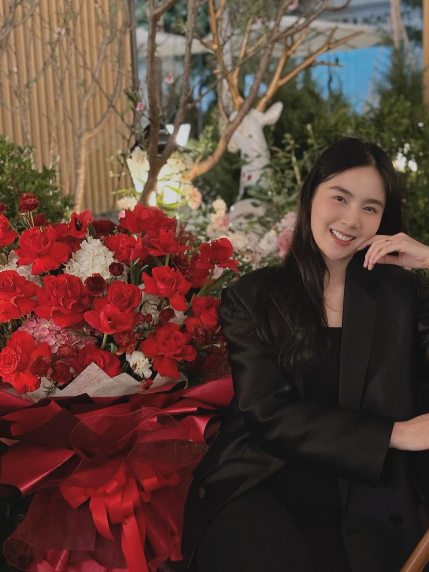 H&ocirc;n nh&acirc;n của người đẹp VTV với chồng k&eacute;m tuổi trong t&ograve;a nh&agrave; bề thế ở Bắc Ninh: Một bức ảnh h&eacute; lộ cuộc sống hiện tại- Ảnh 13.