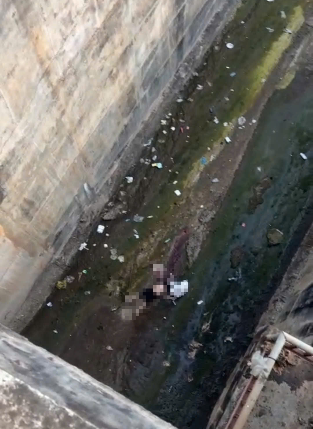 Tai nạn hy hữu tại Đắk Lắk khiến người đàn ông tử vong tại chỗ - Ảnh 1. Tai nạn hy hữu tại Đắk Lắk khiến người đàn ông tử vong tại chỗ - Ảnh 1.