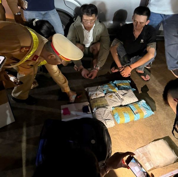 Bắt quả tang ma t&uacute;y lớn tại Đắk Lắk với hơn 10 kg chất cấm bị thu giữ - Ảnh 1.