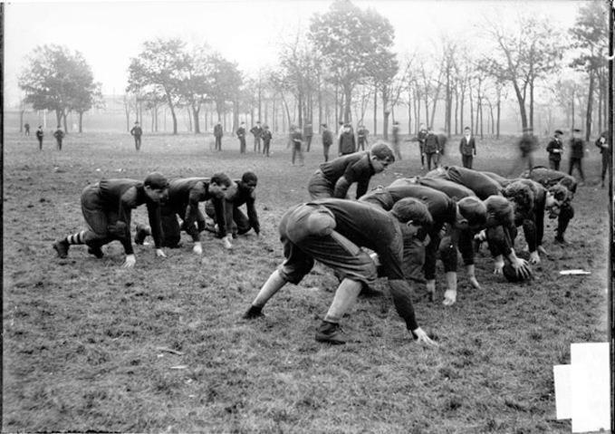 Tại sao người Mỹ gọi b&oacute;ng đ&aacute; l&agrave; soccer? Kh&aacute;m ph&aacute; nguồn gốc từ ngữ thể thao - Ảnh 3.