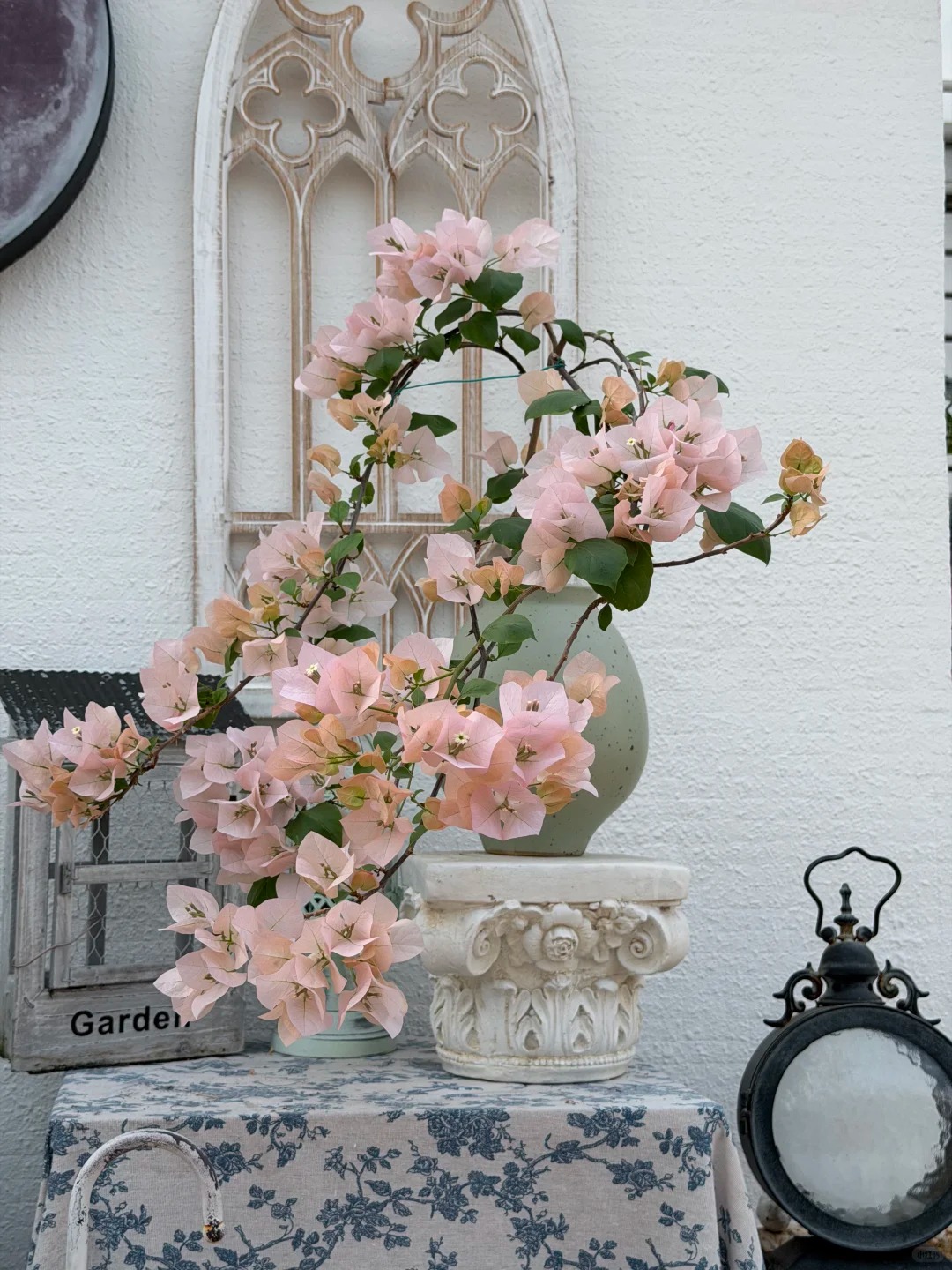 Giải m&atilde; sức h&uacute;t của hoa giấy bonsai mini trong phong thủy 2026 - Ảnh 18.