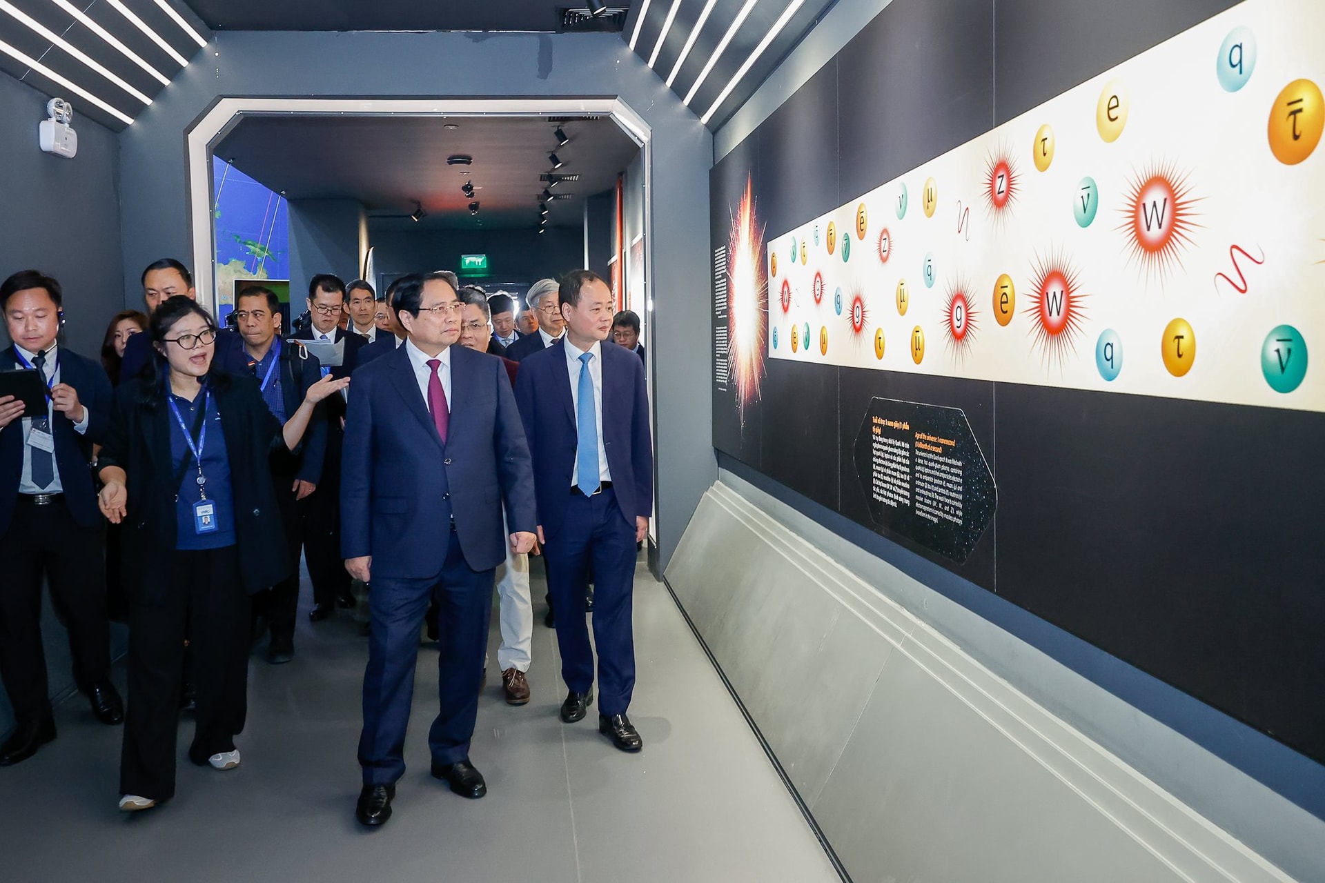 Thủ tướng vừa nhấn n&uacute;t dự &aacute;n trong lĩnh vực "tầm vũ trụ": Tỷ ph&uacute; Phạm Nhật Vượng sớm chi h&agrave;ng trăm tỷ đồng đ&oacute;n đầu - Ảnh 2.